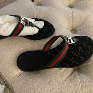 Gucci Flip Flops Authentic Sz 7